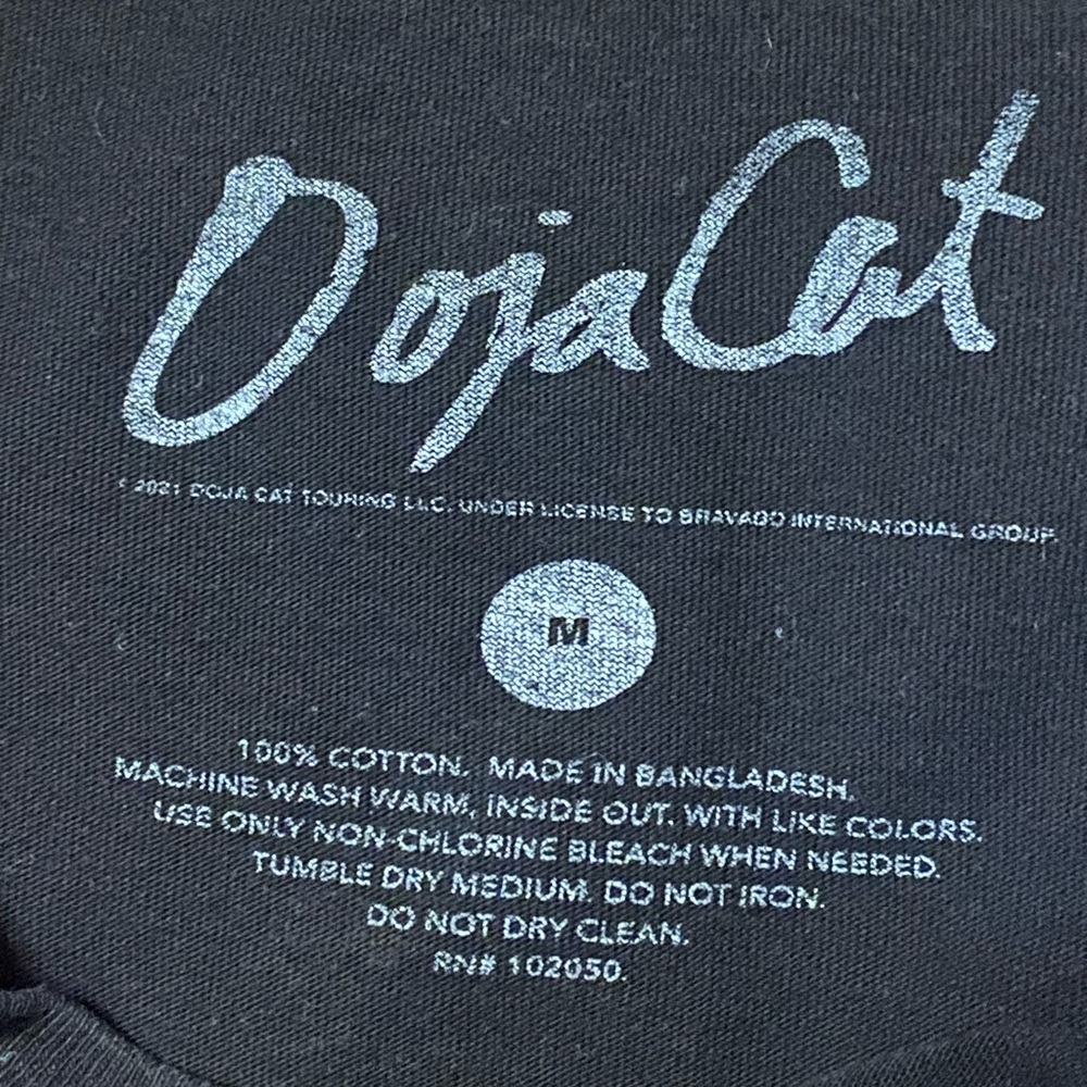Distressed Doja Cat Tee - Picture 4 of 5
